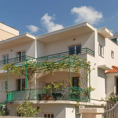 Awesome In With Kitchen Makarska