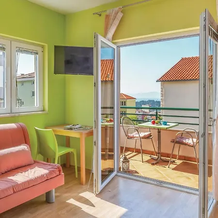 With Sea View 294 דירה