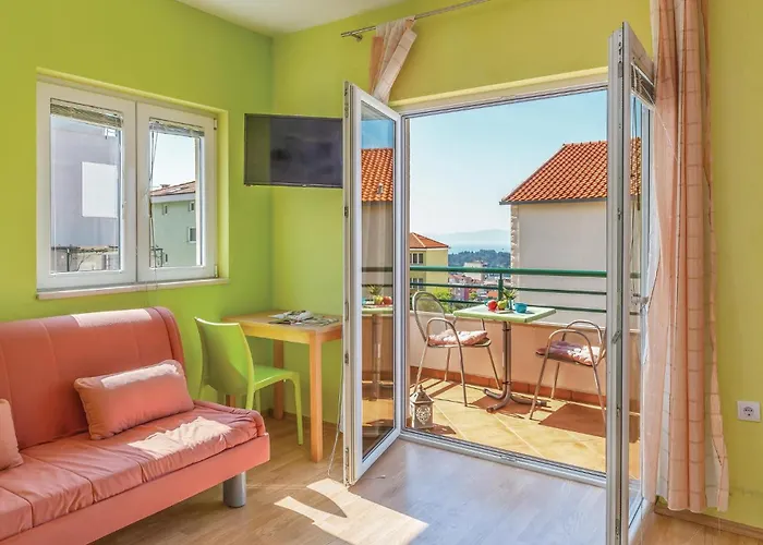 With Sea View 294 Daire